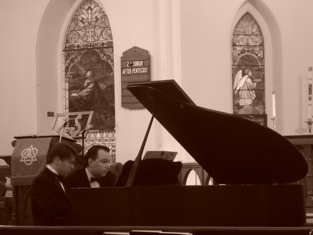 Victor and João Paulo Casarotti rehearsing for a concert of Mahle's music in Philadelphia